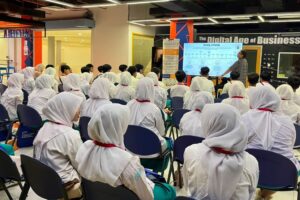 Kunjungan Edukatif ke Universiti Kuala Lumpur (1)