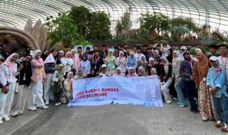 Melampaui Ruang Kelas: Menemukan Keajaiban di Gardens by the Bay