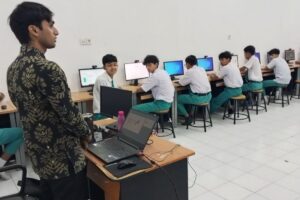 Asyiknya Belajar Coding dengan Python (4)