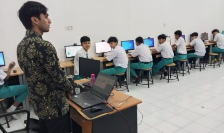 Asyiknya Belajar Coding dengan Python Bersama Alumni Sekolah Sukma Bangsa Lhokseumawe