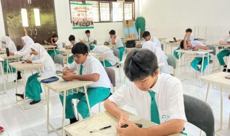 Pelaksanaan Ujian Akhir Semester Berbasis CBT di SMP Sukma Bangsa Lhokseumawe Berjalan Lancar